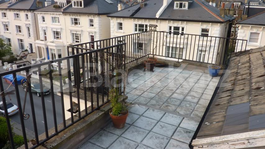 			NEW INSTRUCTION!, 1 Bedroom, 1 bath, 1 reception Flat			 Belsize Square, BELSIZE PARK